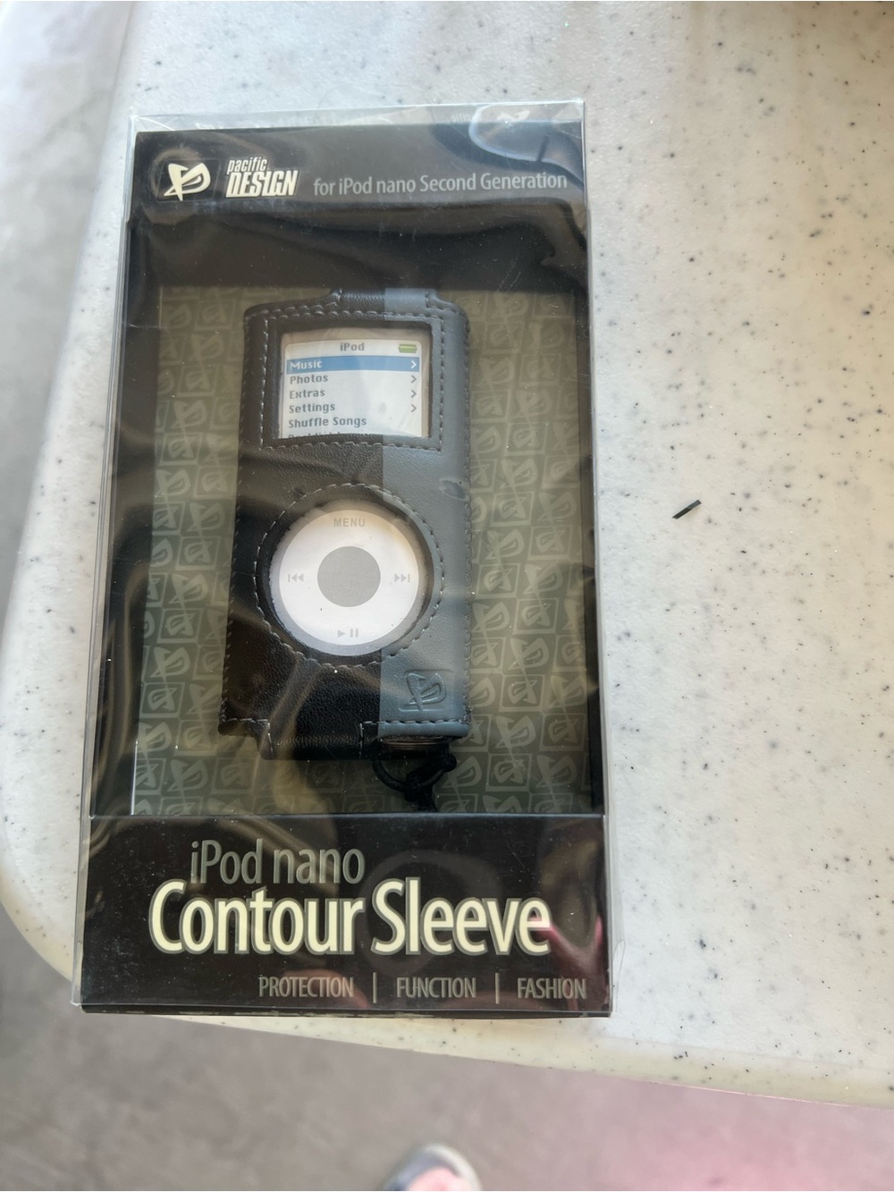 Pacific Design Contour Sleeve for iPod nano in Black